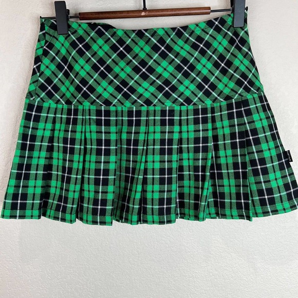 Tripp nyc Dresses & Skirts - Tripp NYC Daang Goodman Womens Plaid Pleated Mini Skirt Size XS Green Black